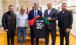 Cemil Tugay’dan Karşıyaka’ya stat sözü: 'Çok az kaldı'