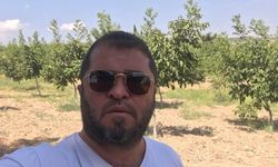 Çocuklarını görmeye gitti, satırla saldırıya uğradı!