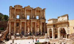 Türkiye’nin turizm geliri 2025’te yüzde 6,8 arttı: 63,9 milyon ziyaretçi Türkiye’den çıkış yaptı