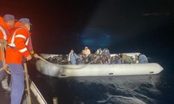 İzmir’de denizde büyük operasyon: 86 göçmen yakalandı