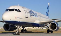 JetBlue uçağı irtifa kaybetti: Acil iniş yaptı