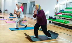 Karşıyaka’da sabah aktiviteleri salonlara taşındı