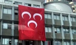 Parti içinde sular durulmuyor: Art arda istifa ettiler