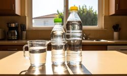 Arabanızda su şişesi mi unuttunuz? Saniyeler içinde yangın çıkabilir