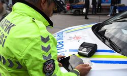 Trafik cezalarında şok karar: Artık her polis ceza yazamayacak!