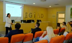 Yapay zeka ve liderlik dönüşümü EGİAD seminerinde masaya yatırıldı