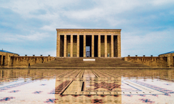 10 Kasım 2025 hangi güne geliyor? Resmi tatil mi, okullar açık mı, tatil olacak mı?