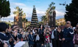 İzmir, yeni yılı rengarenk bir festivalle karşılıyor