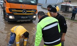 İzmir’de sağanak: Karaburun, Çeşme ve Foça’da ekipler seferber oldu