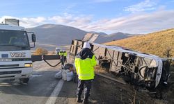 Afyonkarahisar’daki otobüs kazasında kimlik tespit çalışmaları sürüyor