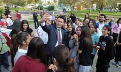 Bayraklı’da gençlere dijital eğitim desteği