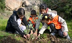 Bornova’da miniklerden geleceğe yeşil miras