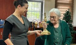 Prof. Dr. İoanna Kuçuradi’ye Efes Selçuk Belediyesi’nden ödül