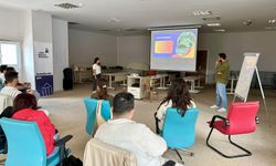 Gençler belediyeyi içeriden öğrendi! İzmir’de yoğun ilgi gören eğitim