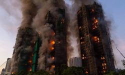 31 katlı gökdelen alevlere teslim oldu: Ölü sayısı arttı