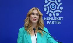 Sürpriz transfer! İpek Özkal resmen İYİ Parti’ye geçti