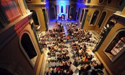 İzmir’de müzik tutkunlarını mest edecek konser serisi başlıyor!