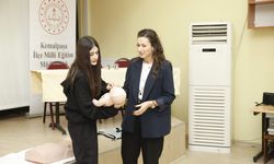 İzmir’de öğrencilere farkındalık eğitimi