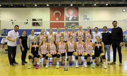 İzmir’de voleybol şöleni! Şampiyon belli oldu