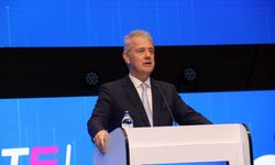 İzmirMeets 2025 zirvesi başladı: Teknoloji ve inovasyonun devleri İzmir’de buluştu