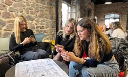 Kadınlar dijital çağın liderleri oluyor: İzmir Büyükşehir geleceği inşa ediyor