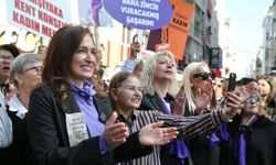 Karşıyaka’dan kadına yönelik şiddete karşı güçlü mesaj