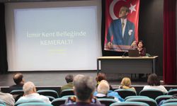 İzmir’in kalbi neden Kemeraltı? Prof. Göregenli anlattı