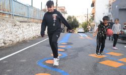 Konak’ta okul yolu baştan yaratıldı! Çocuklar bu manzaraya bayıldı