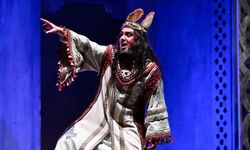 Midas’ın Kulakları İzmir sahnesinde