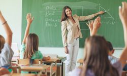 Öğretmenler Günü hediyesi yasak mı? MEB’in yeni Genelgesi yayımlandı