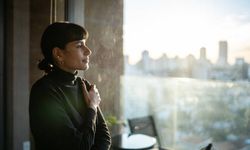 Sadece birkaç dakika pencereden bakmak neden iyi geliyor? İşte bilimsel açıklaması