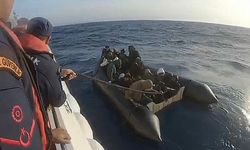 Seferihisar’da geri itilen göçmenleri Sahil Güvenlik kurtardı