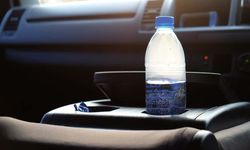Sıcak arabada bırakılan suyu içiyorsanız yandınız!