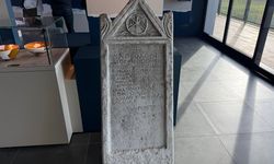 Su altından beddua çıktı! Mezar taşındaki mesaj dünya gündemine girdi