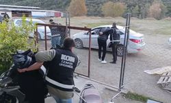 İzmir Polisi’nden eş zamanlı baskın: 14 şüpheli gözaltında