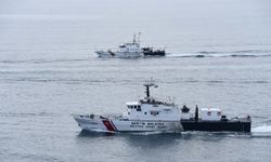 Göçmen teknesi battı: 1 ölü, yüzlerce kayıp