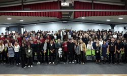 Torbalı’da öğrencilere ilham veren buluşma: Hakan Bilgin’den 'Farkındalık' semineri