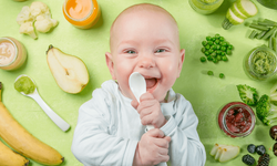 Uzmanlardan anne sütü ve ek gıda uyarısı