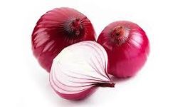 Yıllardır yanlış yaptınız: Ağlamadan soğan kesmenin tek bir püf noktası var