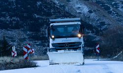 Kar savaşçıları İzmir’in yüksek kesimlerinde görevde