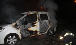 Ailesine kızdı, otomobilini ateşe verdi: Araç kül oldu!