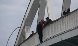 7. kez hayatına son vermeye kalkıştı: Polis son anda kurtardı