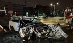 Bir anlık hata felaket getirdi: Avcılar’da otomobil alev alev yandı