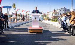 Başkan Tugay'dan açılışta Bakan Tekin'e yanıt: 'Okurken ben utandım'