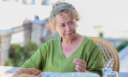 Benzerliği şaşırttı! Ben Leman’ın Meryem teyzesi Şebnem Sönmez’in dublörü ortaya çıktı