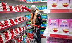 Bornova’da 3.500 ailenin kartına 100 kredi yüklendi!