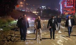 Bornova’da gece mesaisi: Başkan Eşki sahaya indi