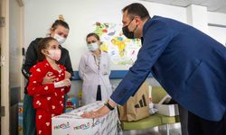 Bornova’dan minik kalplere yılbaşı dayanışması