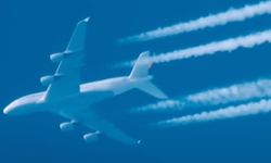 Chemtrail yine gündemde: Uçak izleri kimyasal gazlardan mı kaynaklanıyor?