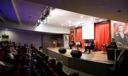 Çiğli’de Mahzuni Şerif türküleriyle anıldı